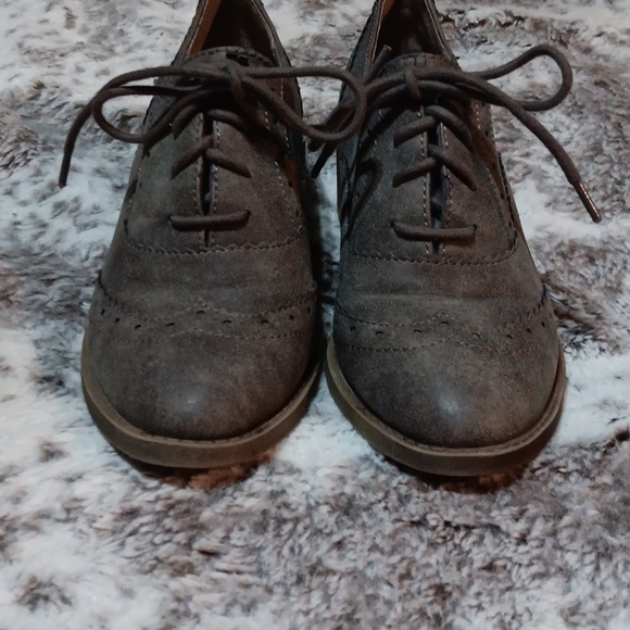 Maurices Heeled Lace Up Hadley Bootie - Picture 2 of 10